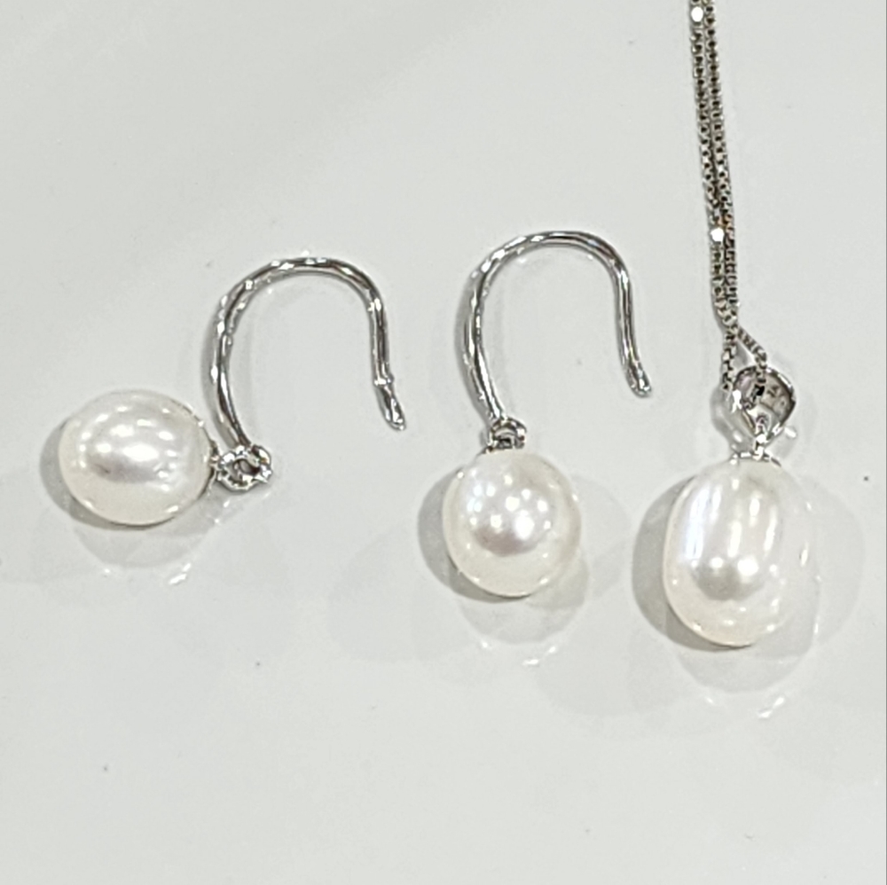 925 Sterling Silver White Freshwater Pearl Necklace And Earring Jewelry Set - Picture 12 of 16